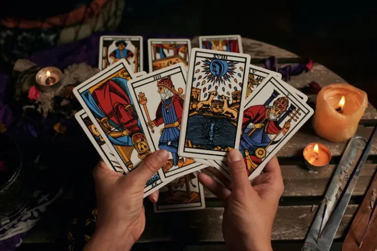 close-up-of-a-fortune-teller-reading-tarot-cards
